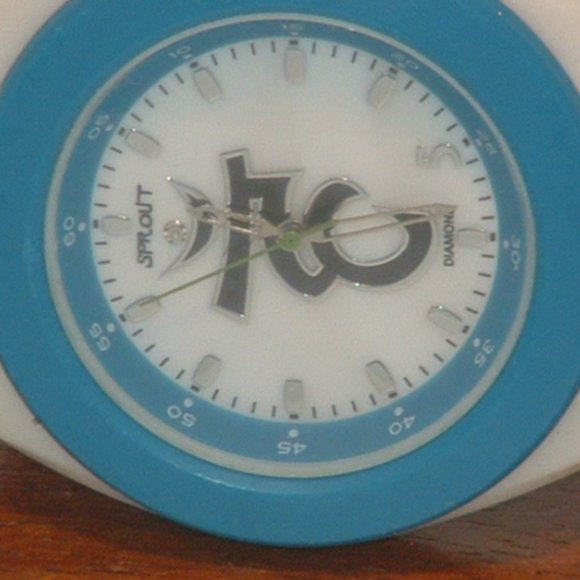 Pre-Owned Women’s Sprout Analog Sport Fashion Watch - Picture 2 of 7